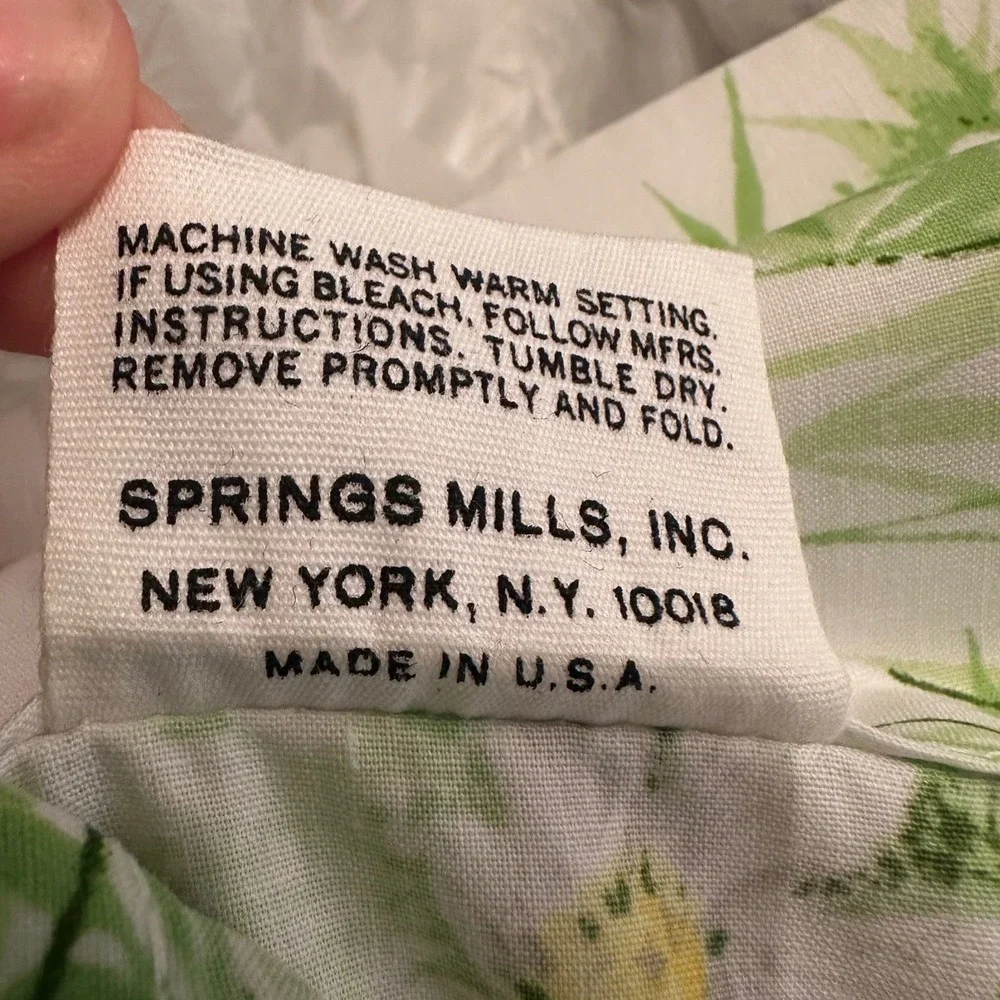 Vintage Springmaid Wondercale Daisy Floral Standard Pillowcase Yellow White USA